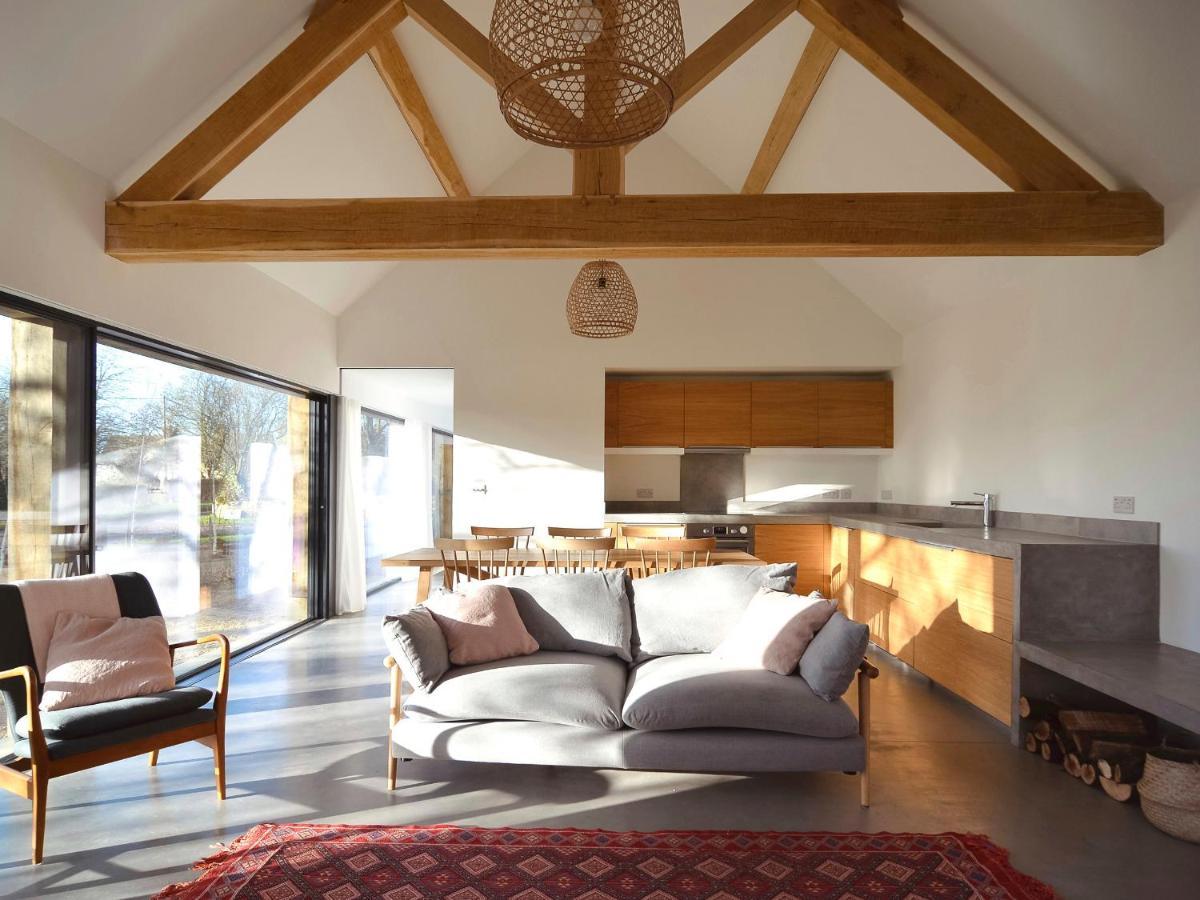High Cogges Farm - The Cart Shed Holiday home *