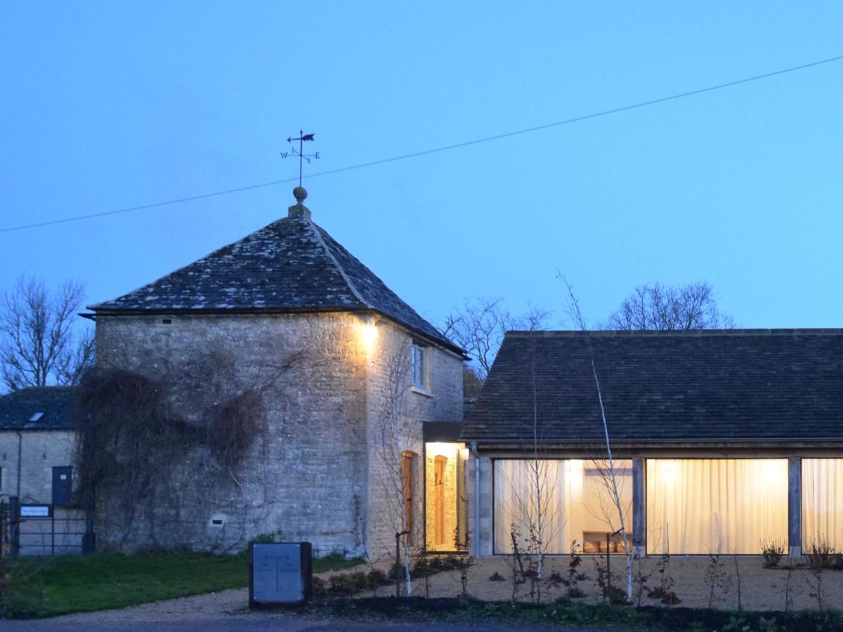 Holiday home High Cogges Farm - The Cart Shed Witney